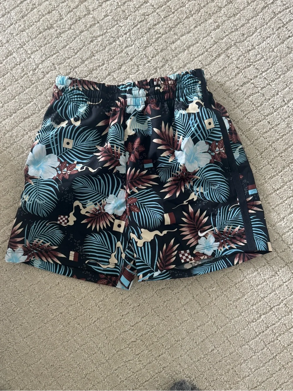 Nike XS Boys’ Dri-FIT “Multi” / Printed Shorts with Pockets